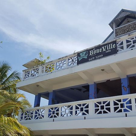 The Sea Front Inn Пунта-Горда Екстер'єр фото